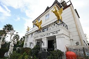 White Country Villages Hotel