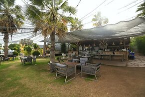 White Country Villages Hotel