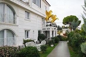 White Country Villages Hotel