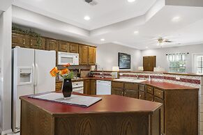 Legacy Walk-in - Golf Views Great Location