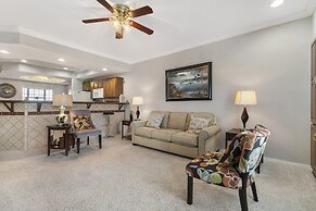 Legacy Walk-in - Golf Views Great Location