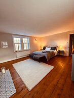 Luxury Group Celebration House With Hot Tub & Bar!