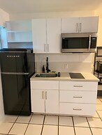 Delight Retreat Apt 4 Min Walk to Beach