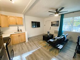 Delight Retreat Apt 4 Min Walk to Beach