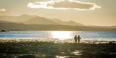 Newly Renovated, Stylish Self-catering Apartment