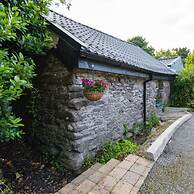 Newly Renovated, Stylish Self-catering Apartment