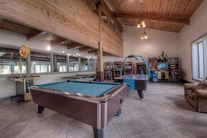 The Breckenridge Mountain Chalet