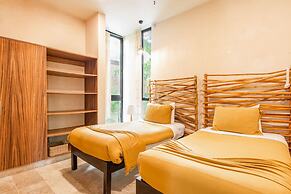 Luxury 2 Bedroom Suite Private Pool TL01