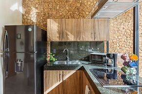 Luxury 2 Bedroom Suite Private Pool TL01