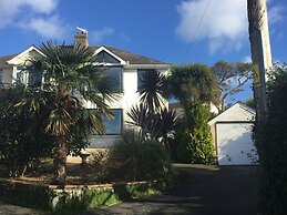 Sunnyview 5-bed House in Kingsbridge With Parking