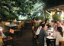 Hotel y Restaurante El Ciruelo