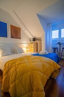 Naval Guest House & Bistrô