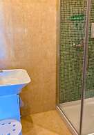 Naval Guest House & Bistrô