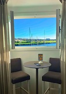 Naval Guest House & Bistrô