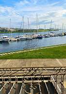 Naval Guest House & Bistrô