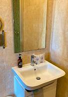 Naval Guest House & Bistrô