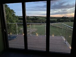 Tawny Lodge - 1 Bedroom - Blossom Farm