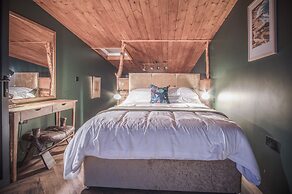 Tawny Lodge - 1 Bedroom - Blossom Farm