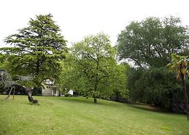 Captivating 6-bed House in Grijó