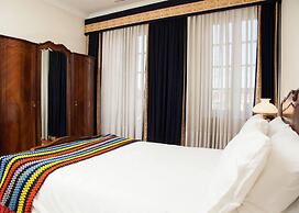 Captivating 6-bed House in Grijó