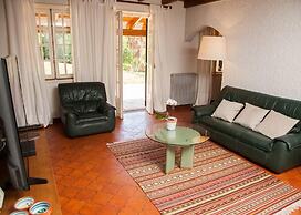 Captivating 6-bed House in Grijó