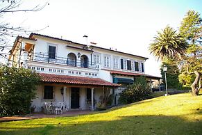 Captivating 6-bed House in Grijó