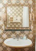 Captivating 6-bed House in Grijó