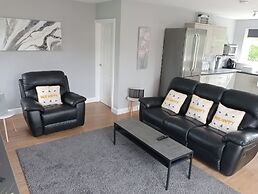 Beautiful and Secluded ,detached Garden Apartment