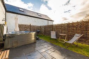 Rachel's Farm Luxury Escapes With Hot Tubs