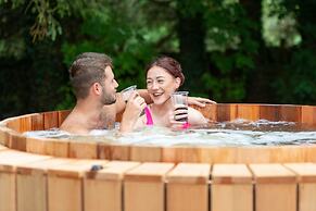 Rachel's Farm Luxury Escapes With Hot Tubs