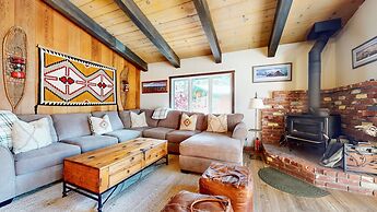 Chateau Sans Nom #19 4 Bedroom Condo by RedAwning