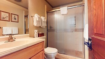 Chateau Sans Nom #19 4 Bedroom Condo by RedAwning