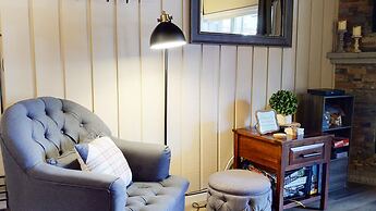 Chamonix #72 2 Bedroom Condo by Redawning