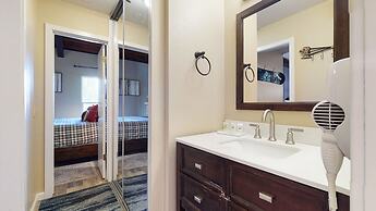 Chamonix #72 2 Bedroom Condo by Redawning