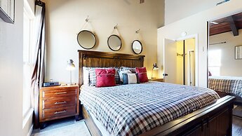 Chamonix #72 2 Bedroom Condo by Redawning