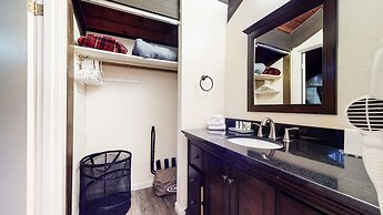 Chamonix #72 2 Bedroom Condo by Redawning