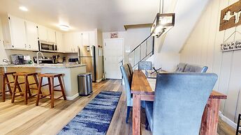 Chamonix #72 2 Bedroom Condo by Redawning