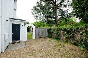 Riverwalk Apartment One