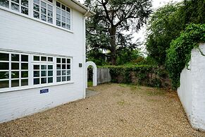 Riverwalk Apartment One