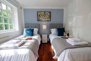 Riverwalk Apartment One