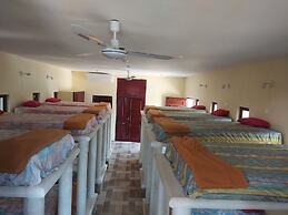 hotel y hostal nojoch che