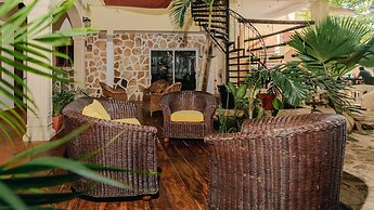 hotel y hostal nojoch che