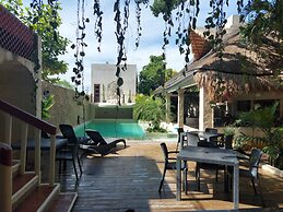 hotel y hostal nojoch che