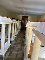 hotel y hostal nojoch che