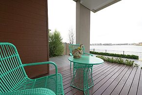 Luxury Waterfront SpaciousHouse Lakeview