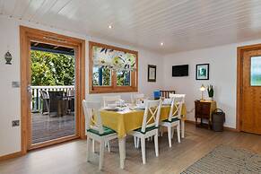 The Bluebell - Luxury Lodge With Hot Tub