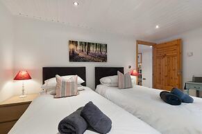 The Bluebell - Luxury Lodge With Hot Tub