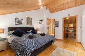 The Bluebell - Luxury Lodge With Hot Tub