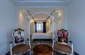 Luxurious Villa With Private Pool in Antalya