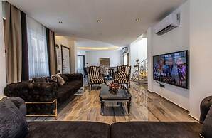 Luxurious Villa With Private Pool in Antalya